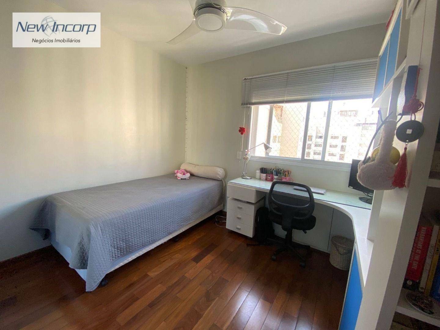 Apartamento à venda com 4 quartos, 202m² - Foto 25