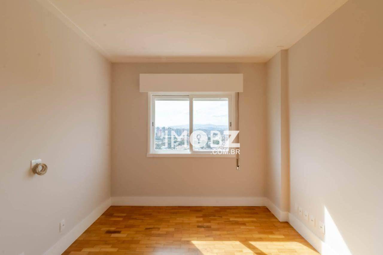 Apartamento à venda com 4 quartos, 221m² - Foto 5