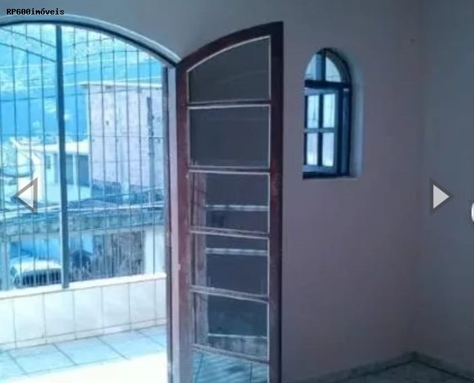 Casa, 3 quartos, 245 m² - Foto 1