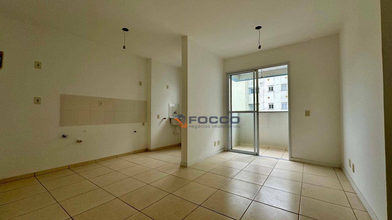 Apartamento à venda com 2 quartos, 50m² - Foto 2