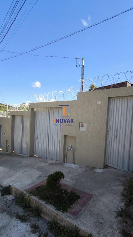 Casa à venda com 3 quartos, 65m² - Foto 2