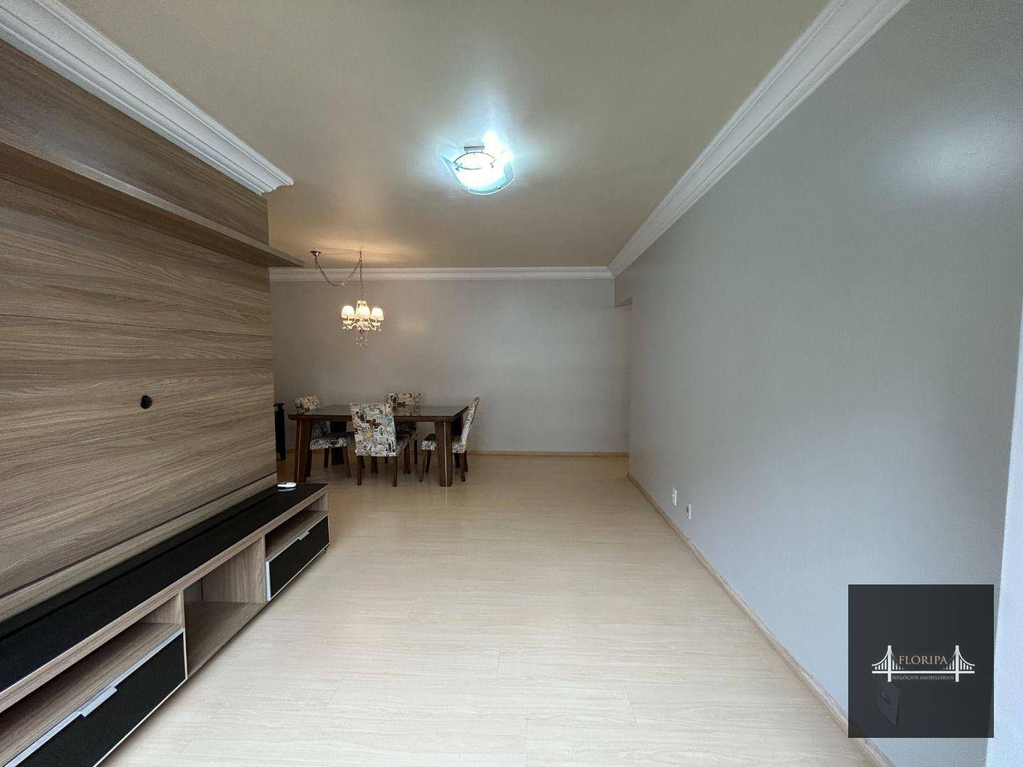 Apartamento à venda com 3 quartos, 98m² - Foto 3