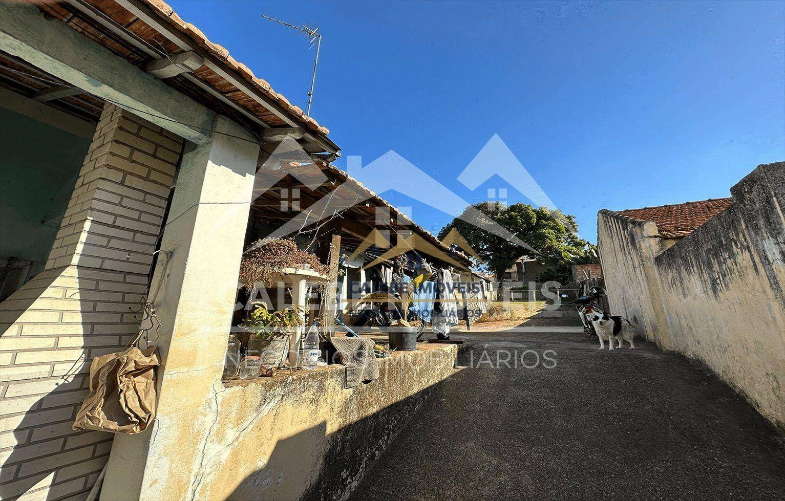 Casa à venda com 3 quartos, 155m² - Foto 2