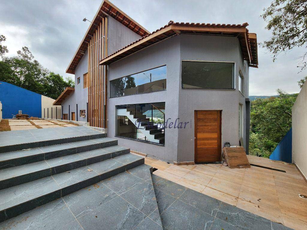 Casa de Condomínio à venda com 4 quartos, 300m² - Foto 8