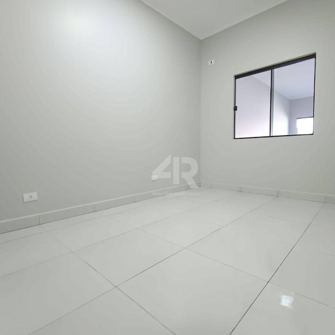 Casa à venda com 5 quartos, 200m² - Foto 19