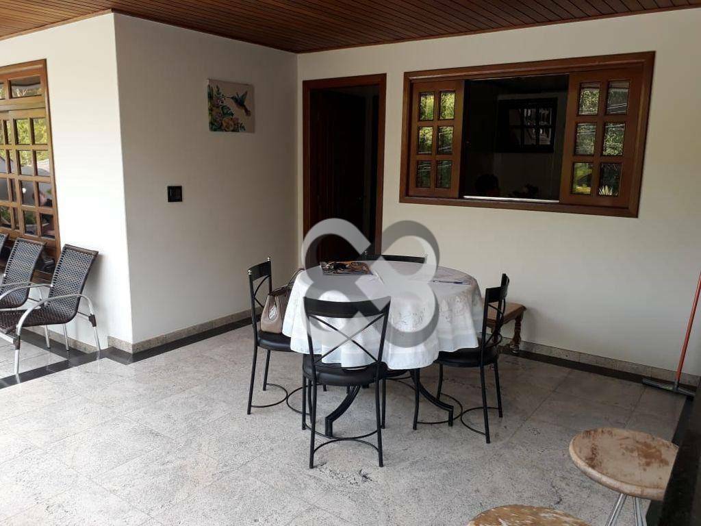 Casa à venda e aluguel com 5 quartos, 421m² - Foto 18