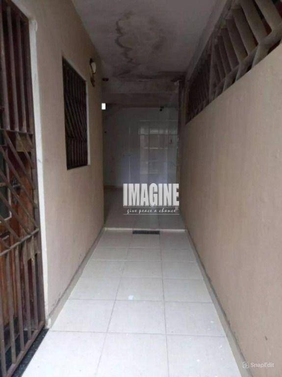 Sobrado à venda com 2 quartos, 180m² - Foto 13