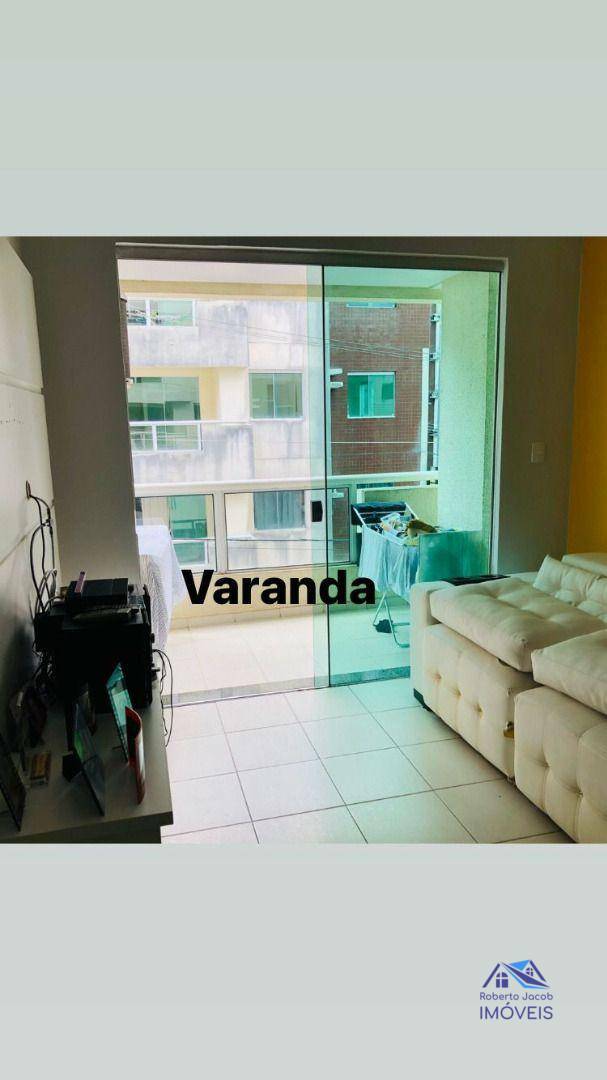 Apartamento à venda com 3 quartos, 74m² - Foto 2