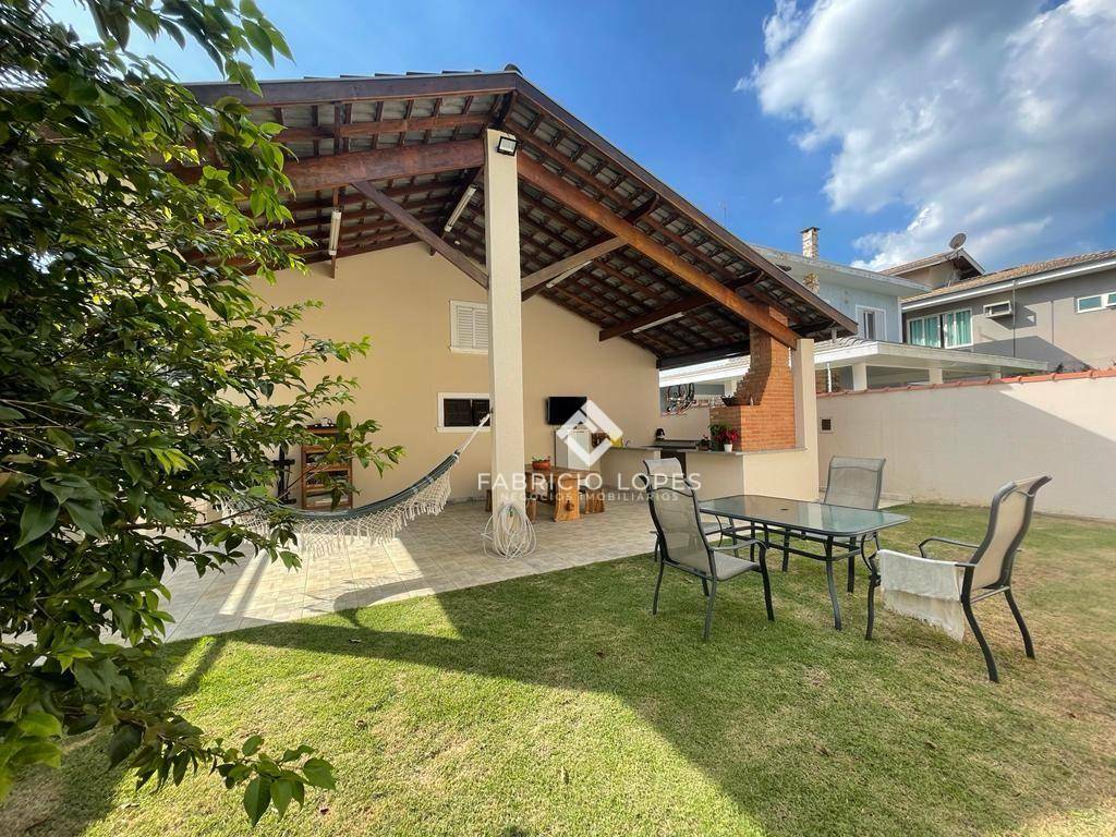 Casa à venda com 3 quartos, 165m² - Foto 2