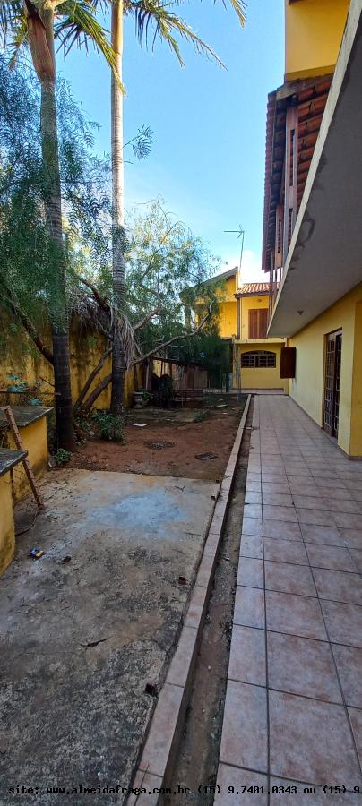 Casa para alugar com 5 quartos, 300m² - Foto 4