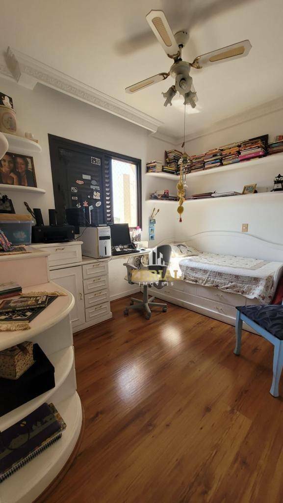 Apartamento à venda com 4 quartos, 190m² - Foto 16