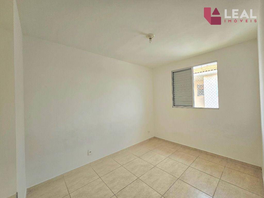 Apartamento para alugar com 2 quartos, 50m² - Foto 6