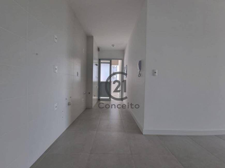 Apartamento à venda com 3 quartos, 84m² - Foto 3