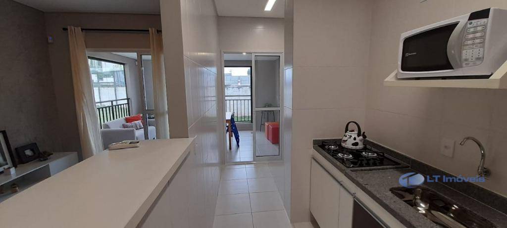 Apartamento à venda com 2 quartos, 64m² - Foto 5