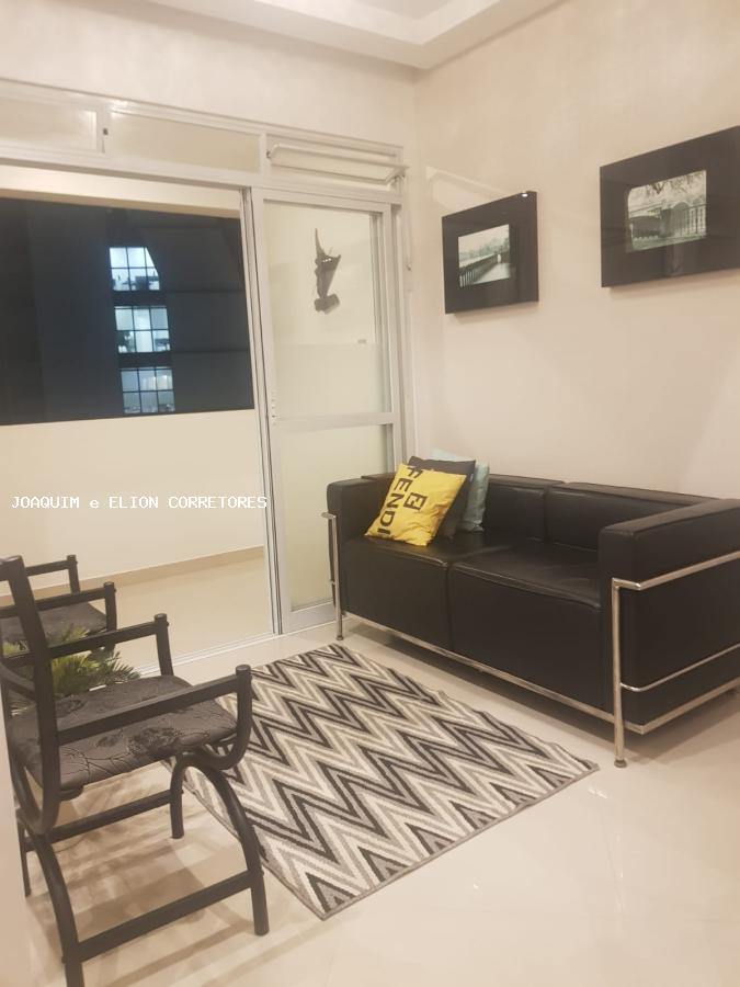 Apartamento à venda com 2 quartos, 76m² - Foto 3