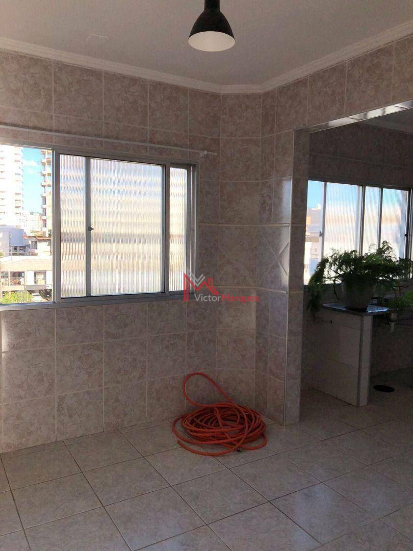 Apartamento à venda com 5 quartos, 210m² - Foto 15