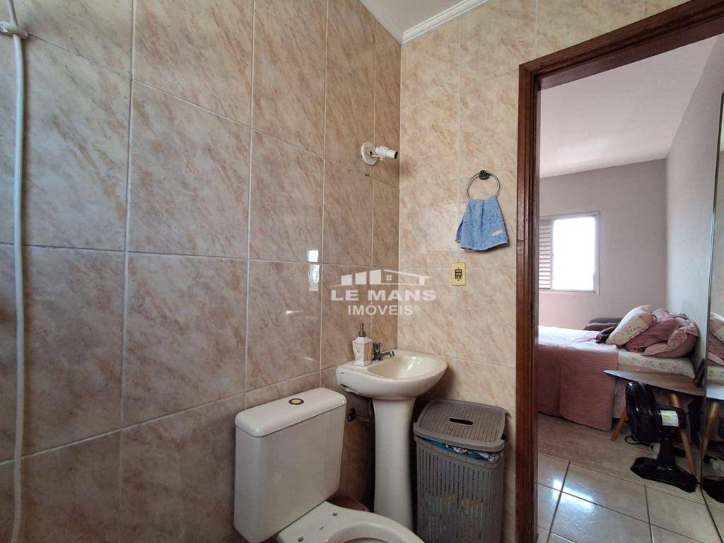 Apartamento à venda com 2 quartos, 70m² - Foto 9