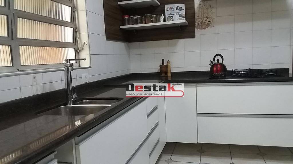 Sobrado à venda com 3 quartos, 125m² - Foto 1