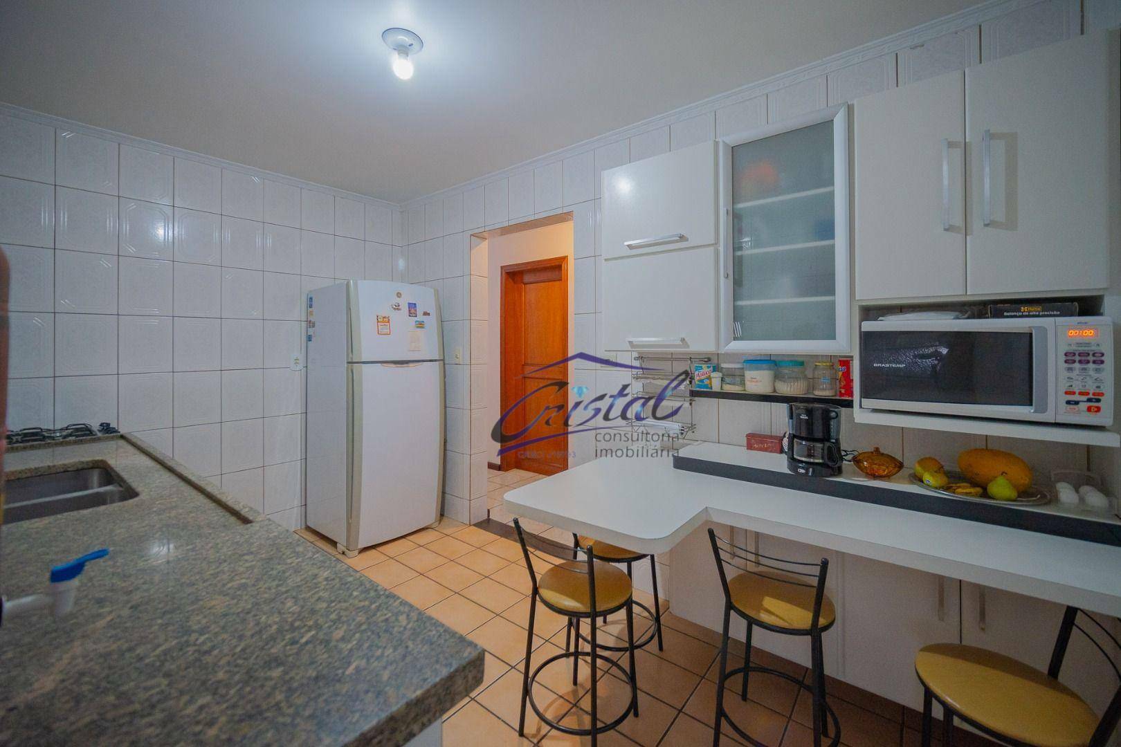 Casa à venda com 3 quartos, 331m² - Foto 24