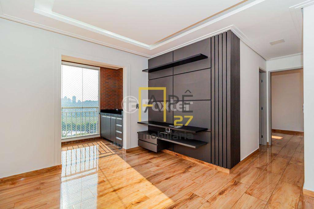 Apartamento à venda com 2 quartos, 62m² - Foto 1