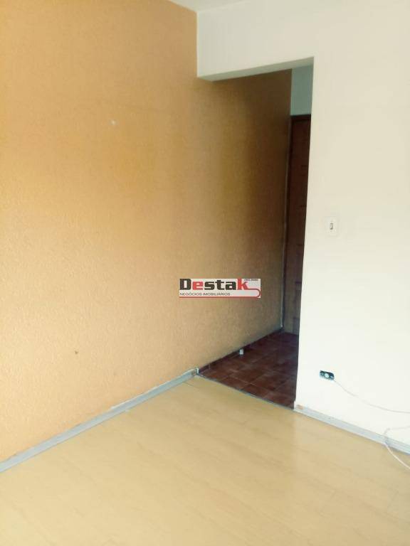 Apartamento à venda com 2 quartos, 56m² - Foto 4