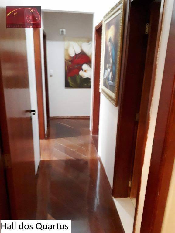 Apartamento à venda com 4 quartos, 151m² - Foto 13