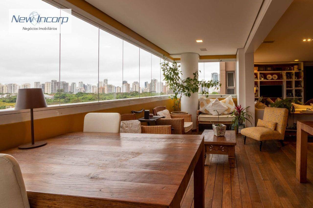 Apartamento à venda com 7 quartos, 238m² - Foto 4