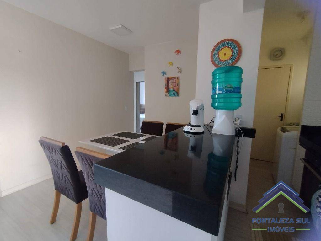 Apartamento à venda com 3 quartos, 70m² - Foto 13