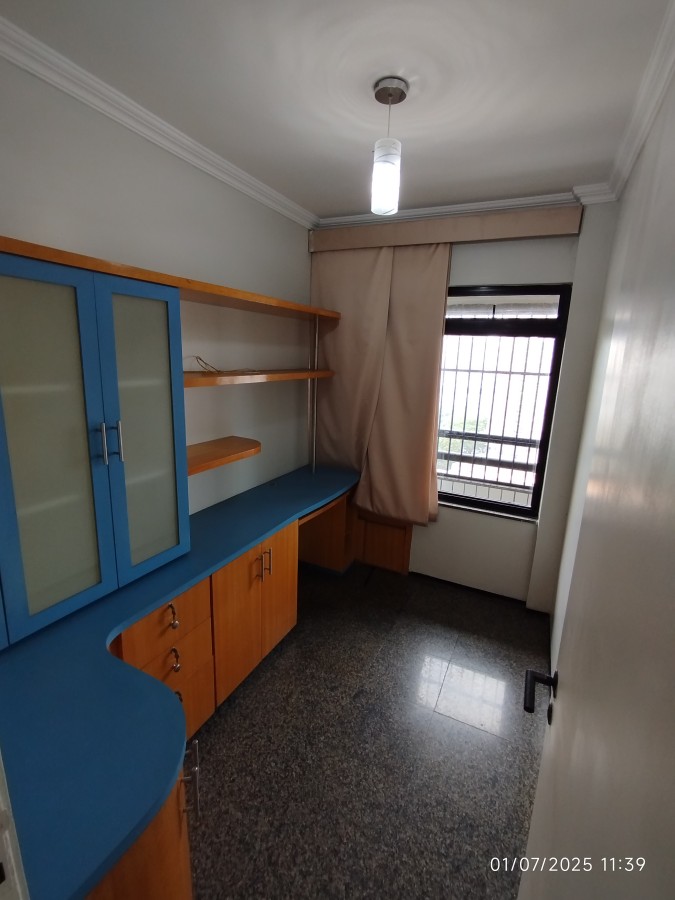 Apartamento para alugar com 3 quartos, 197m² - Foto 23