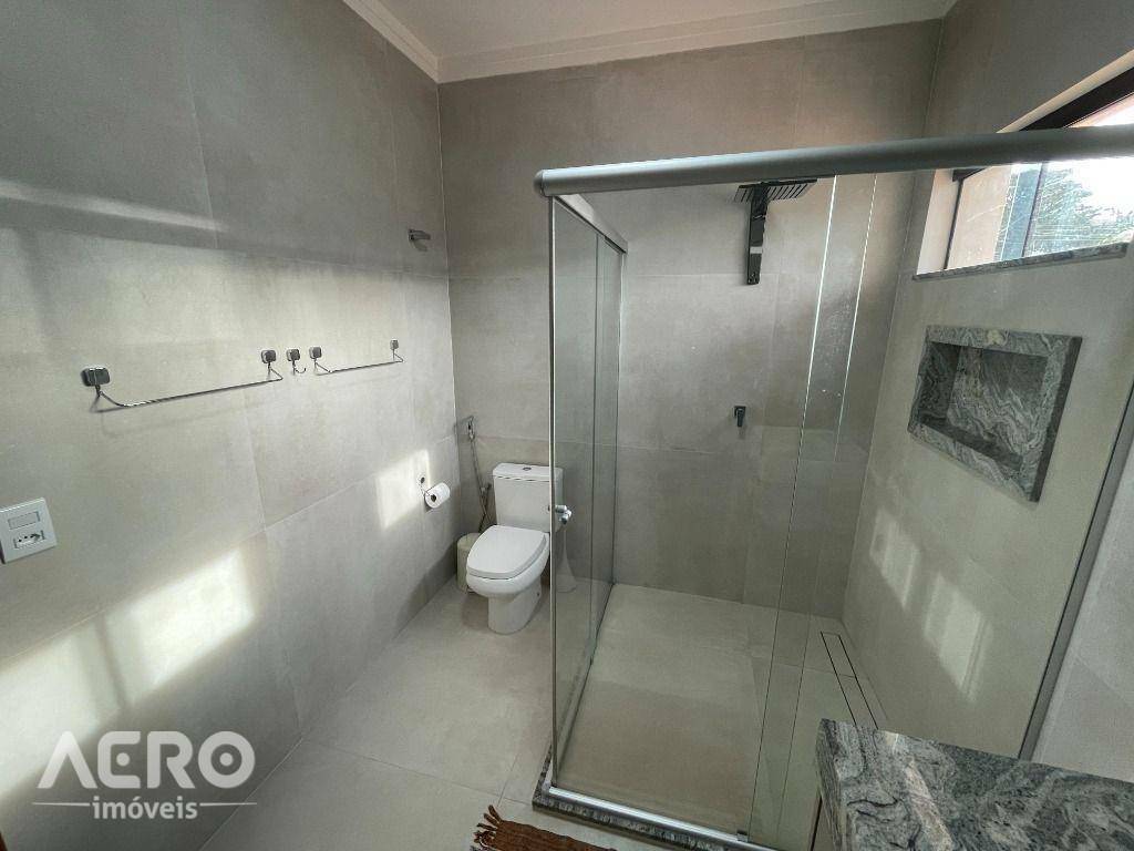 Casa de Condomínio à venda com 3 quartos, 341m² - Foto 36