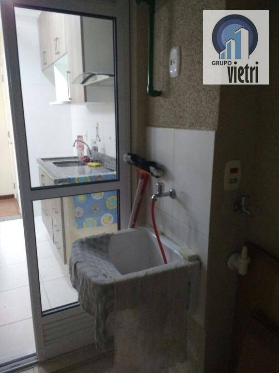 Apartamento à venda com 3 quartos, 70m² - Foto 4