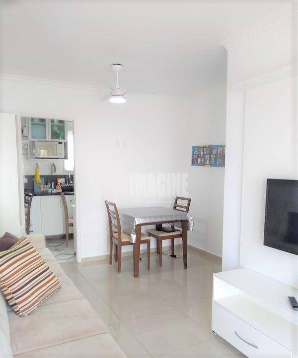 Apartamento à venda com 2 quartos, 62m² - Foto 4