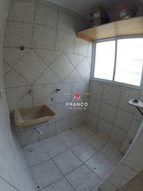 Apartamento para alugar com 2 quartos, 68m² - Foto 8