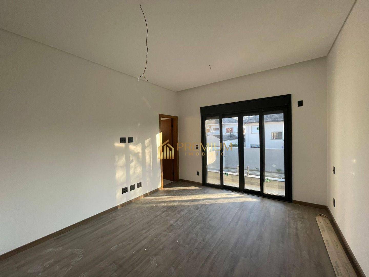 Sobrado à venda com 4 quartos, 367m² - Foto 2