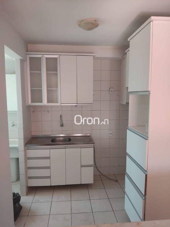 Apartamento à venda com 3 quartos, 75m² - Foto 2