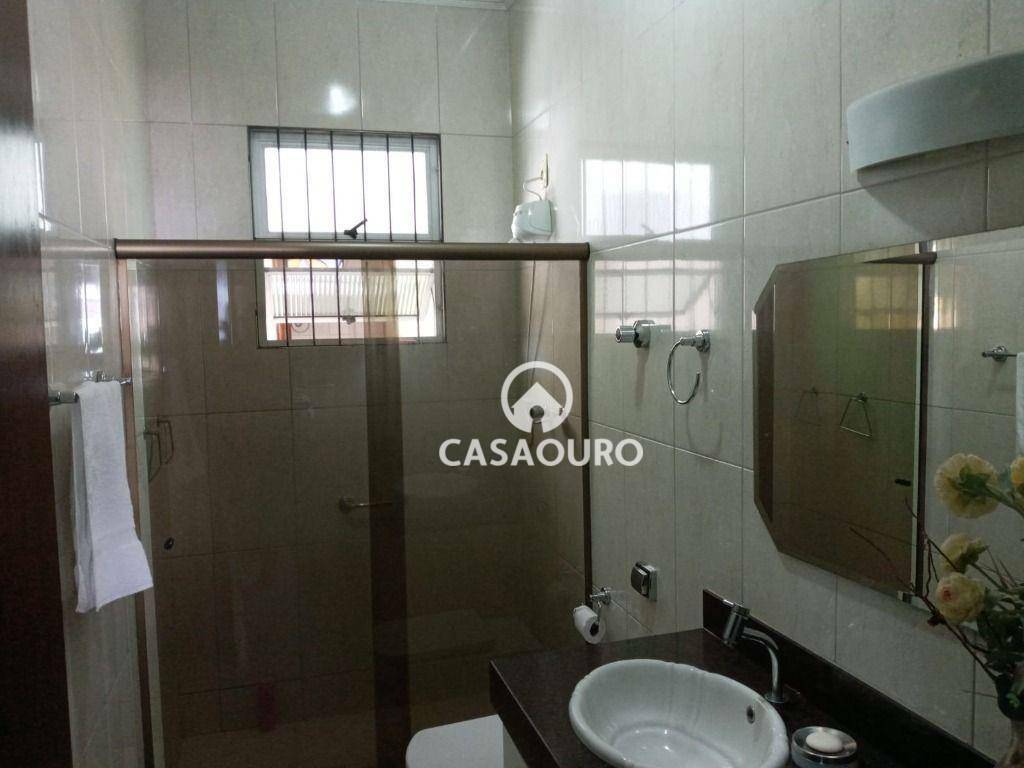 Casa à venda com 4 quartos, 197m² - Foto 21