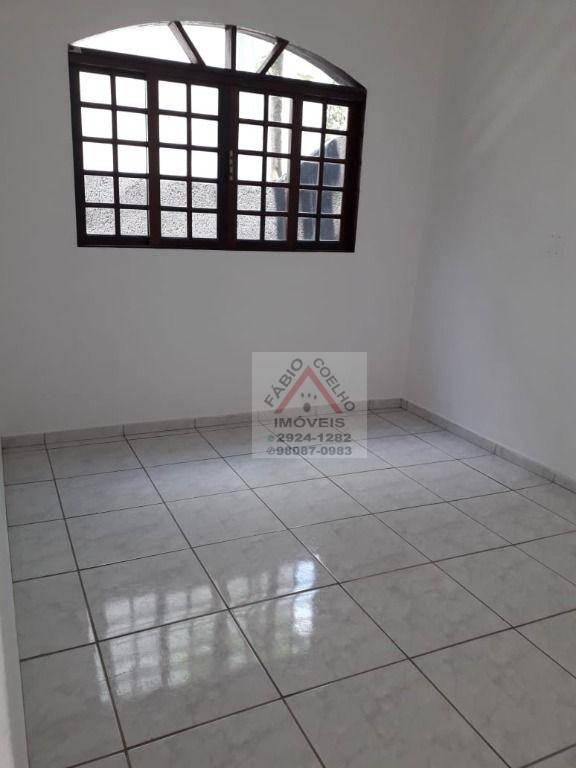 Sobrado à venda com 3 quartos, 120m² - Foto 2