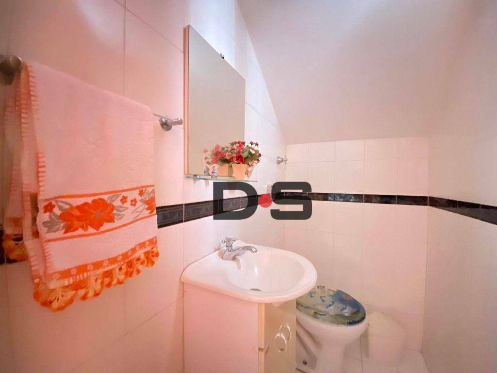 Sobrado à venda com 3 quartos, 185m² - Foto 5