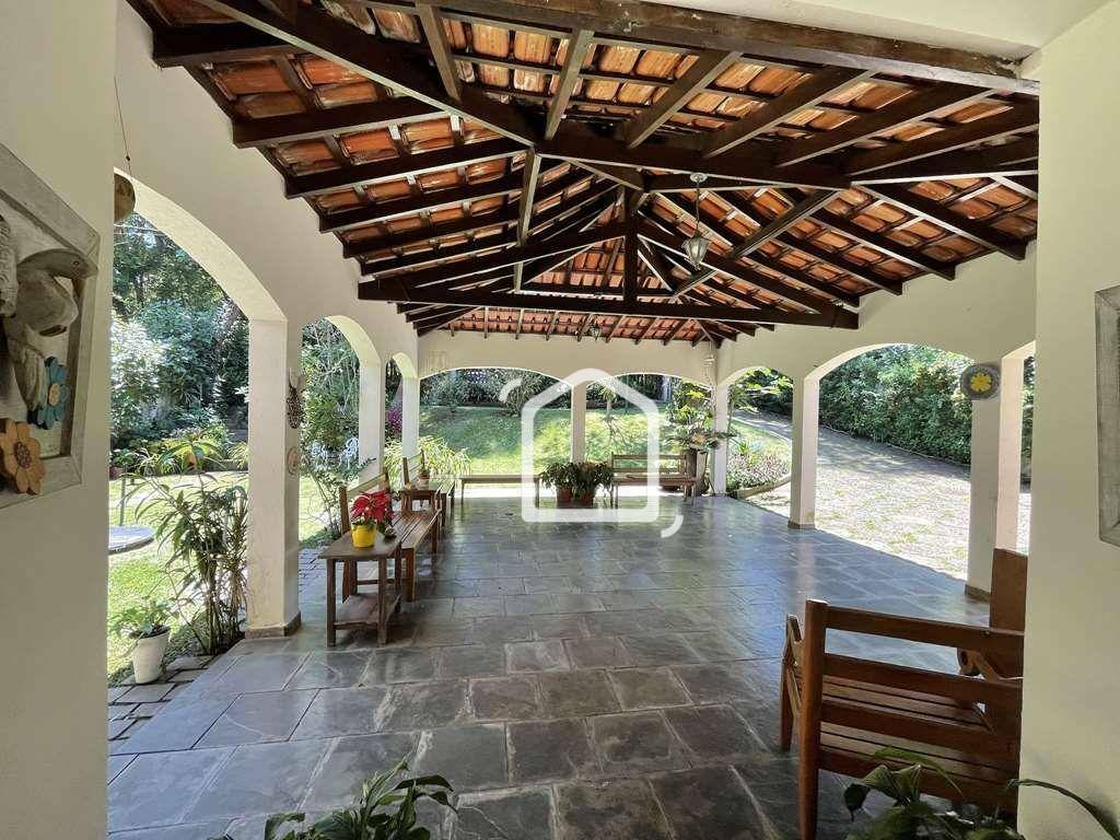 Casa de Condomínio à venda com 4 quartos, 542m² - Foto 9