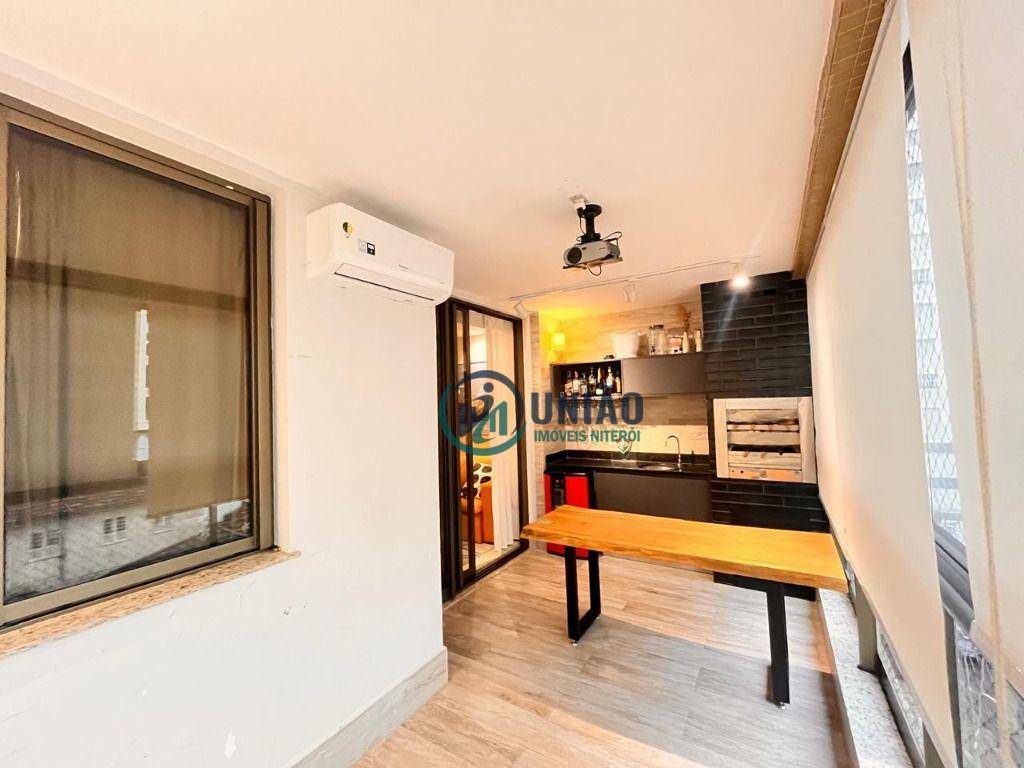 Apartamento à venda com 4 quartos, 137m² - Foto 5