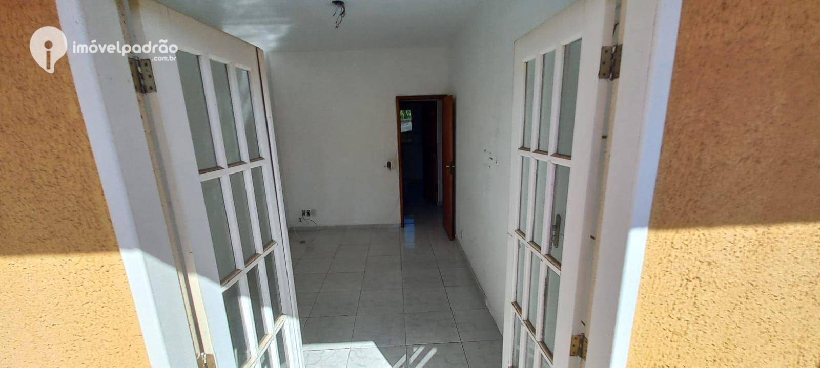 Casa à venda e aluguel com 2 quartos, 71m² - Foto 13