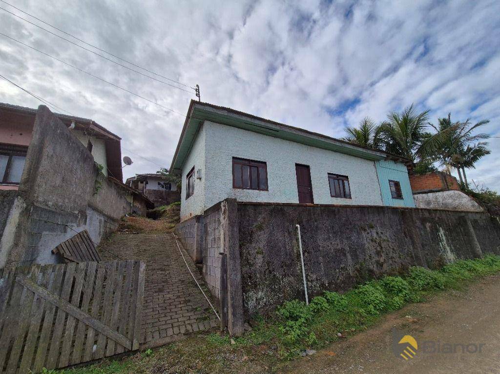Casa à venda com 2 quartos, 52m² - Foto 12