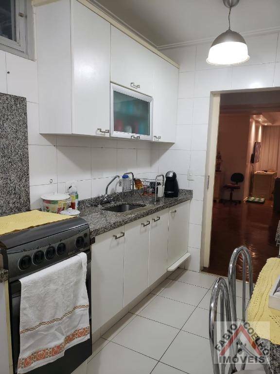 Apartamento à venda com 3 quartos, 113m² - Foto 2