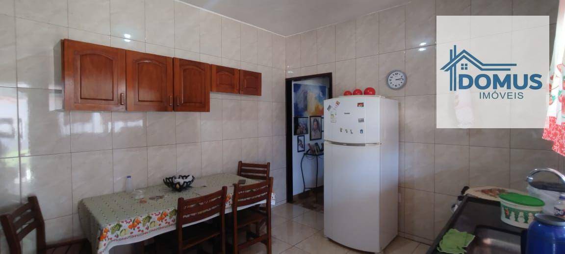 Casa à venda com 2 quartos, 188m² - Foto 6