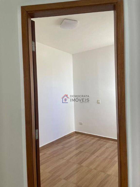 Apartamento à venda com 2 quartos, 37m² - Foto 19