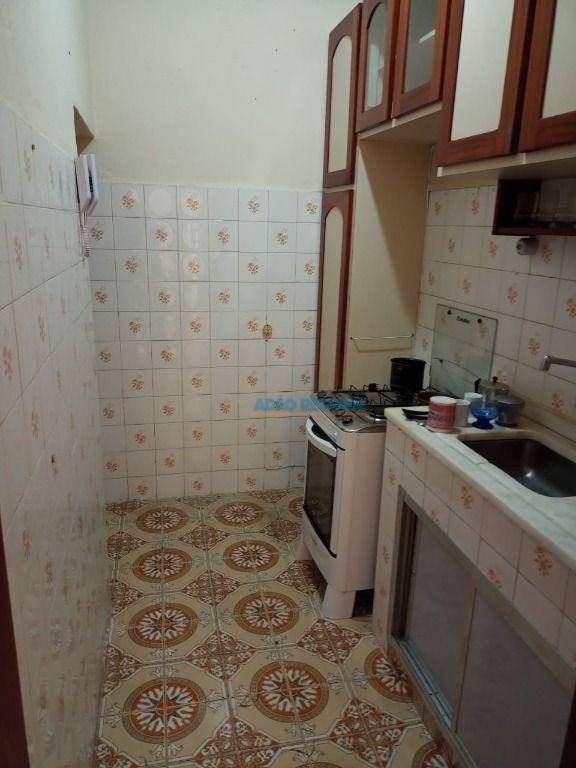 Apartamento à venda com 1 quarto, 38m² - Foto 11