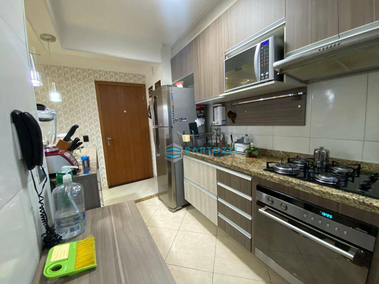 Apartamento à venda com 3 quartos, 60m² - Foto 3