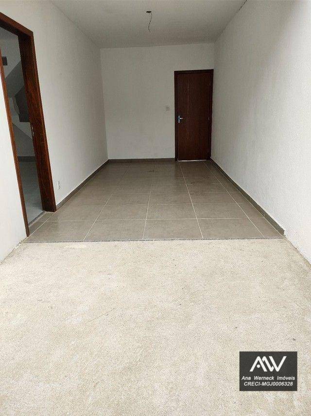 Casa à venda com 3 quartos, 125m² - Foto 2