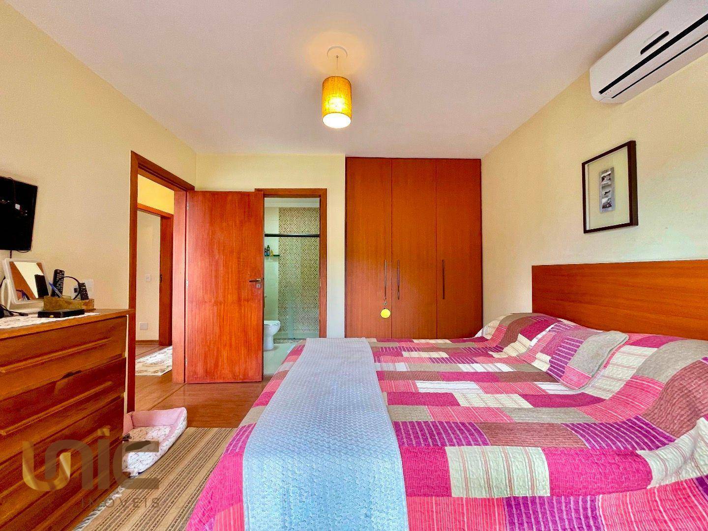 Casa de Condomínio à venda com 3 quartos, 220m² - Foto 25