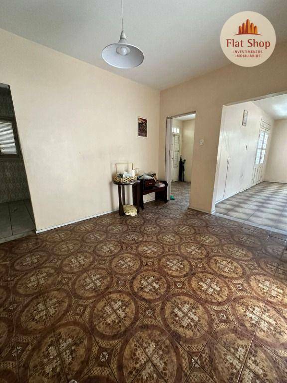 Casa à venda com 4 quartos, 300m² - Foto 6